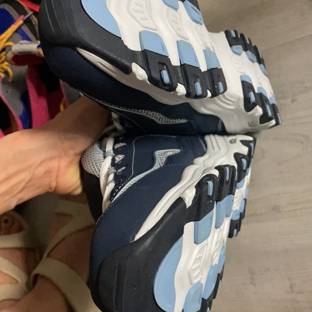Skechers Dlites - Picture 3 of 4